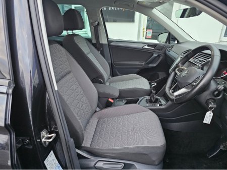 2021 Volkswagen Tiguan DEPOSIT TAKEN €28,950 thumbnail