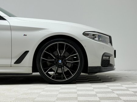 2018 BMW 5 Series 520i M SPORT €23,990 thumbnail