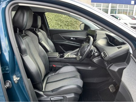 2022 Peugeot 3008 FL ALLURE 1.6 PHEV 225 HYBRID PETROL //HIGH SPEC//HALF LEATHER SEATS//REVERSE CAMERA//KEYLESS ENTRY// €25,950 thumbnail