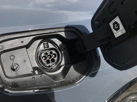 2024 Toyota Prius - thumbnail 11