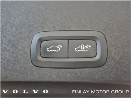 2022 Volvo XC40 - thumbnail 25