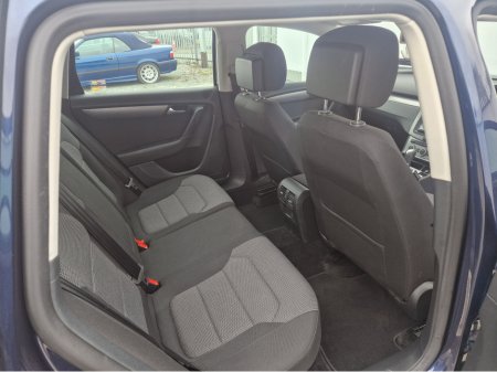 2012 Volkswagen Passat - thumbnail 19