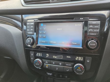 2018 Nissan Qashqai 1.2 SV CVT 18 4DR Auto €18,950 thumbnail