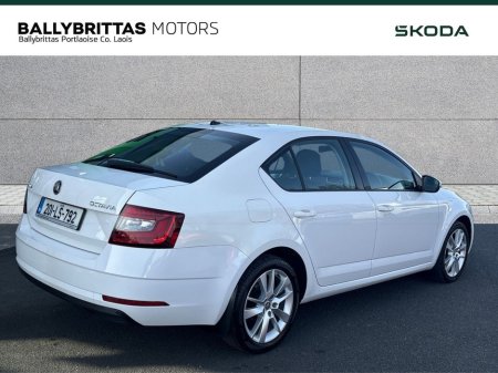 2020 Skoda Octavia - thumbnail 5