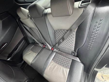 2023 Toyota C-HR - thumbnail 14