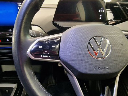 2022 Volkswagen ID.4 LIFE 77kWh 204HP €23,975 thumbnail