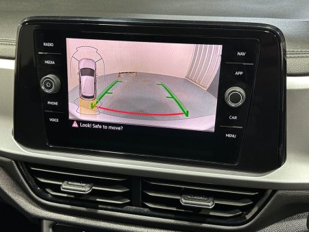 2025 Volkswagen T-Roc - thumbnail 14