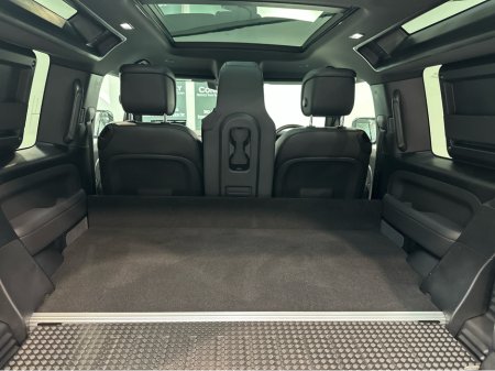 2026 Land Rover Defender - thumbnail 29