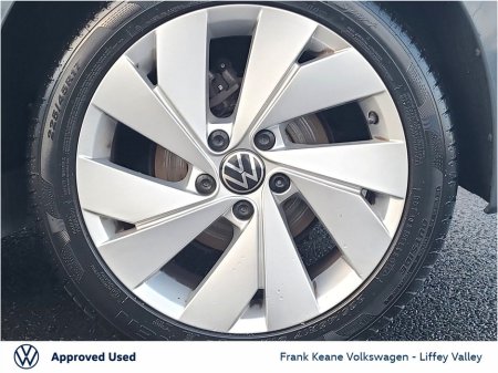 2025 Volkswagen Golf GOLF EDITION 75 1.5 TSI 116HP *INDIUM GREY* *PRIVACY GLASS* *REAR VIEW CAMERA* *PCP FINANCE AVAILABLE* €29,995 thumbnail