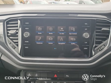 2020 Volkswagen T-Roc RLINE 1.5TSI 150BHP AUTO €23,945 thumbnail