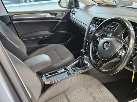 2017 Volkswagen Golf - thumbnail 16