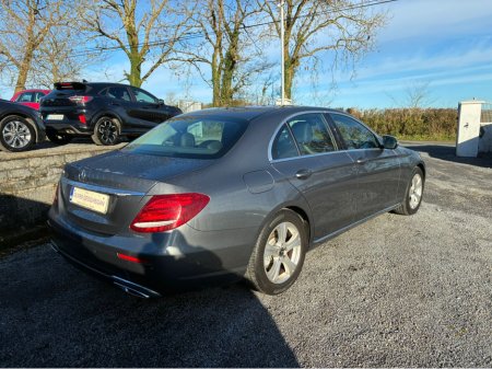 2017 Mercedes-Benz E Class - thumbnail 2