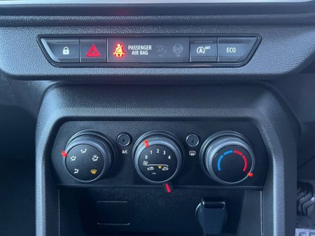 2024 Dacia Jogger ESSENTIAL 7-SEATER 1.0 TCE // PARKING SENSORS // AIR CONDITIONING // CRUISE CONTROL €19,900 thumbnail