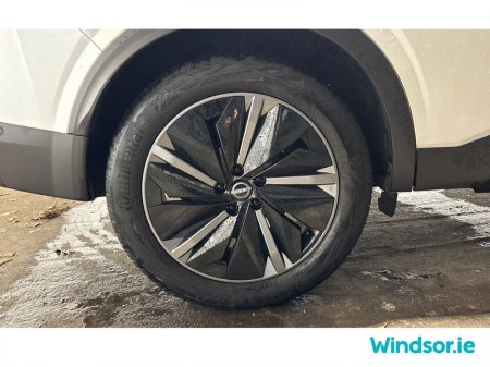 2025 Nissan Qashqai ePOWER QASHQAI SV TECH €41,995 thumbnail