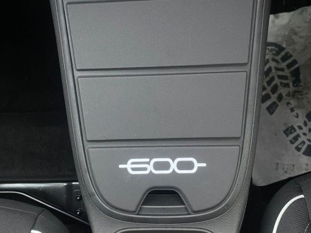 2026 Fiat 600 Dolcevita 1 2 Hybrid Edct €29,995 thumbnail