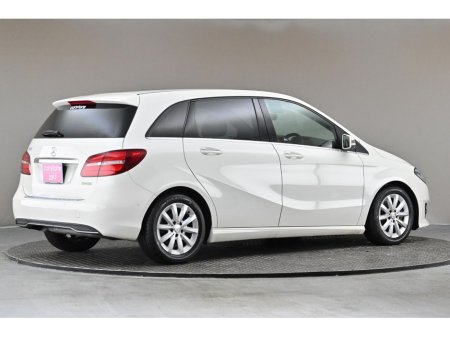 2017 Mercedes-Benz B Class B180 1.6 *PARK SENSORS*REVERSE CAM* €16,890 thumbnail