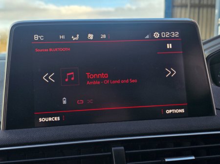 2018 Peugeot 5008 - thumbnail 27