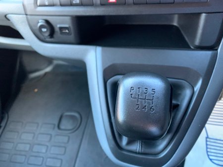 2021 Citroen Dispatch 2.0 HDI 120 BHP ENTERPRISE LWB // PRICE EXCL. VAT // 10/26 CVRT // FULL DOCUMENTED SERVICE HISTORY // €14,950 thumbnail