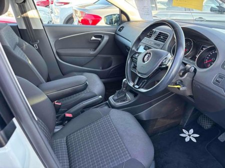 2016 Volkswagen Polo - thumbnail 5