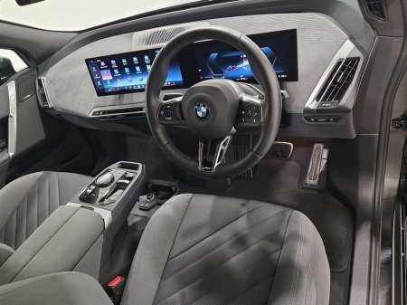 2025 BMW iX - thumbnail 6