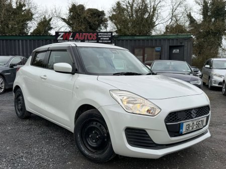 2019 Suzuki Swift - thumbnail 2