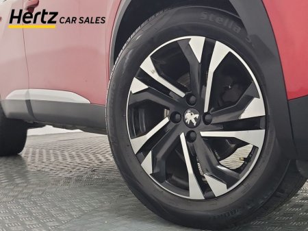 2023 Peugeot 2008 - thumbnail 6