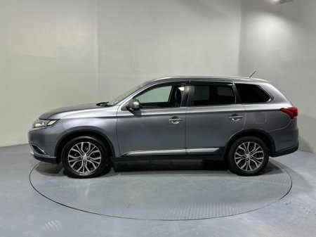 2016 Mitsubishi Outlander 2.2 Diesel Automatic 4x4 7 Seater €16,400 thumbnail