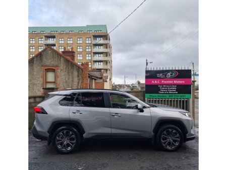 2022 Toyota Rav4 2.5 Hybrid Sol 2WD €31,950 thumbnail