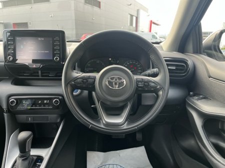 2023 Toyota Yaris - thumbnail 9