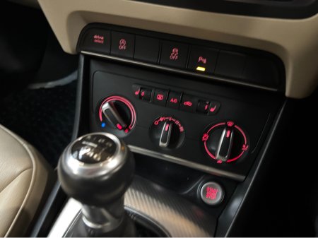 2018 Audi Q3 2.0 TDI 150 QUATTRO SE 4DR €19,999 thumbnail