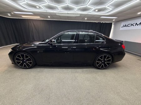 2016 BMW 3 Series - thumbnail 6