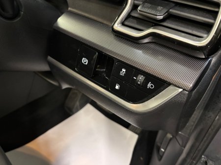 2023 Kia Sportage 1.6 PHEV K3 €30,950 thumbnail