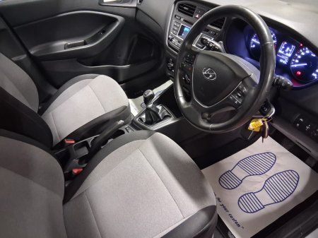 2016 Hyundai i20 - thumbnail 3