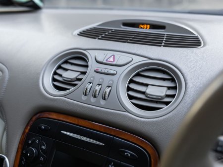 2003 Mercedes-Benz SL Class - thumbnail 16