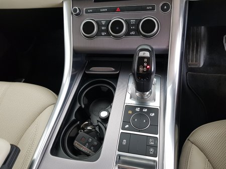 2017 Land Rover Range Rover Sport Range Rover SPO Sport 2.0 SD4 HSE MY17 5 €29,950 thumbnail