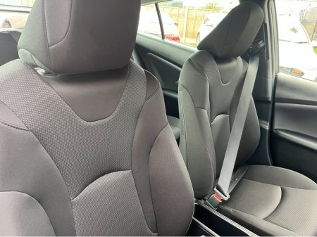 2020 Toyota Prius - thumbnail 11