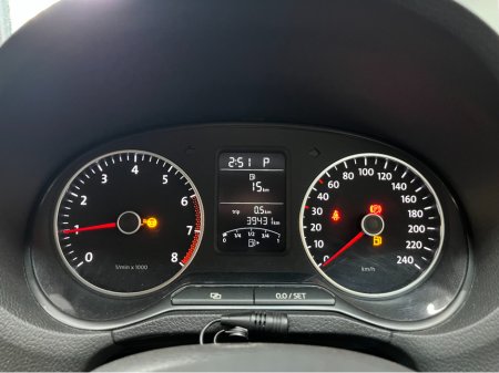 2013 Volkswagen Polo - thumbnail 16