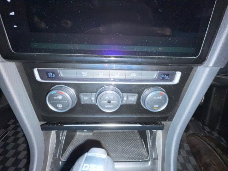 2019 Volkswagen Golf 1.4 TSI 5DR 150HP Highline DSG €15,995 thumbnail