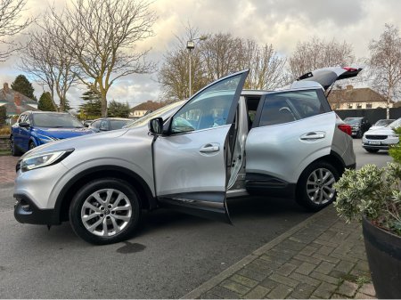 2018 Renault Kadjar Dynamique-Edition - Diesel + Low Mileage - Top Trade-Ins & Great Finance Deals - Assured Dealer Warranty - €12,950 thumbnail