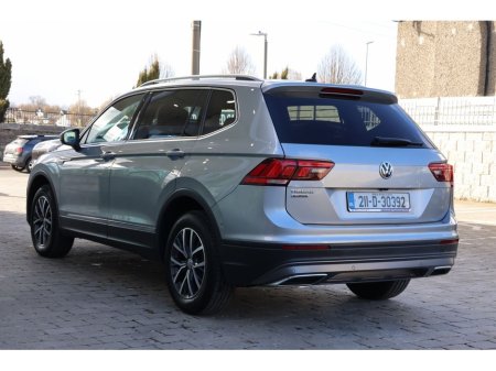 2021 Volkswagen Tiguan - thumbnail 4