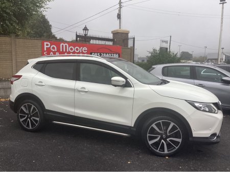 2014 Nissan Qashqai ** CAMERA * SAT NAV €8,950