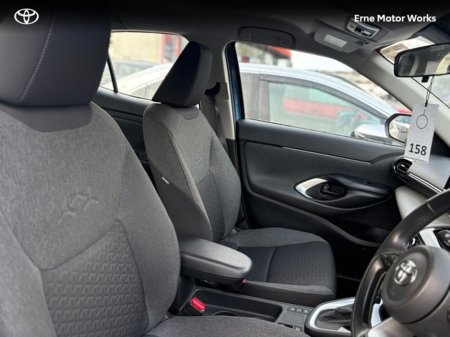 2022 Toyota Yaris Cross YARIS CROSS LUNA €23,950 thumbnail