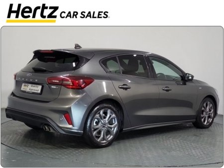 2024 Ford Focus - thumbnail 8