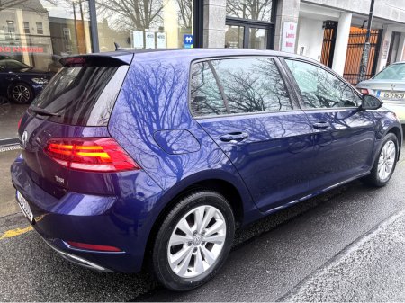 2017 Volkswagen Golf 1.2 Tsi AUTO 7.5 COMFORTLINE 5DR €16,950 thumbnail