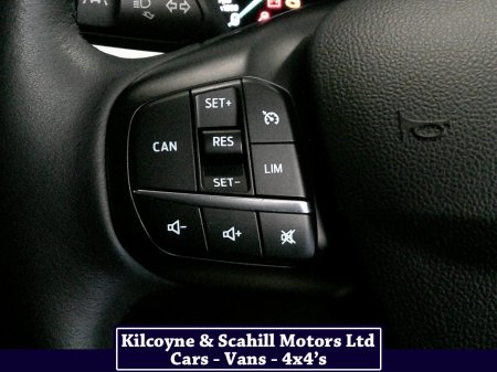 2021 Ford Focus ZETEC TDCI thumbnail