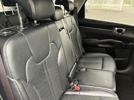 2025 Kia Sorento - thumbnail 8