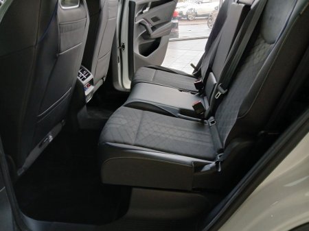 2025 Volkswagen Tayron R-LINE 2.0 TDI 150HP DSG, WHITE, 2KM. €67,750 thumbnail