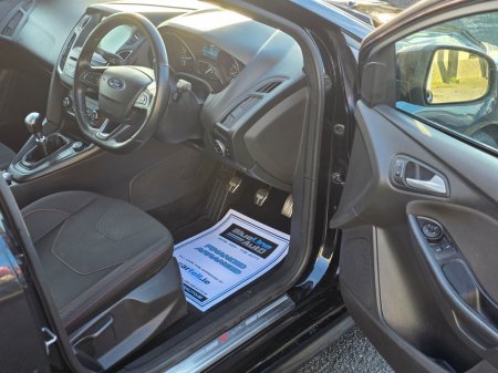 2018 Ford Focus 1.0 T ST-LINE ECOBOOST 1 140PS 5DR €12,900 thumbnail