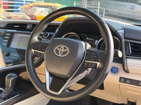 2019 Toyota Camry - thumbnail 11