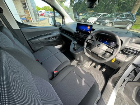 2025 Opel Combo Komfort | 1.5 | L1H1 | 100PS €23,085